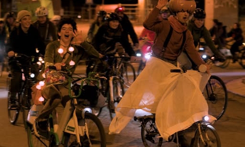 Critical mass Bergen: Halloween edition